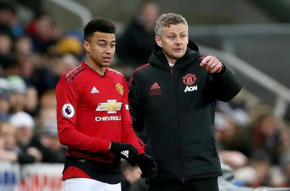 图通过与这 图通过与这