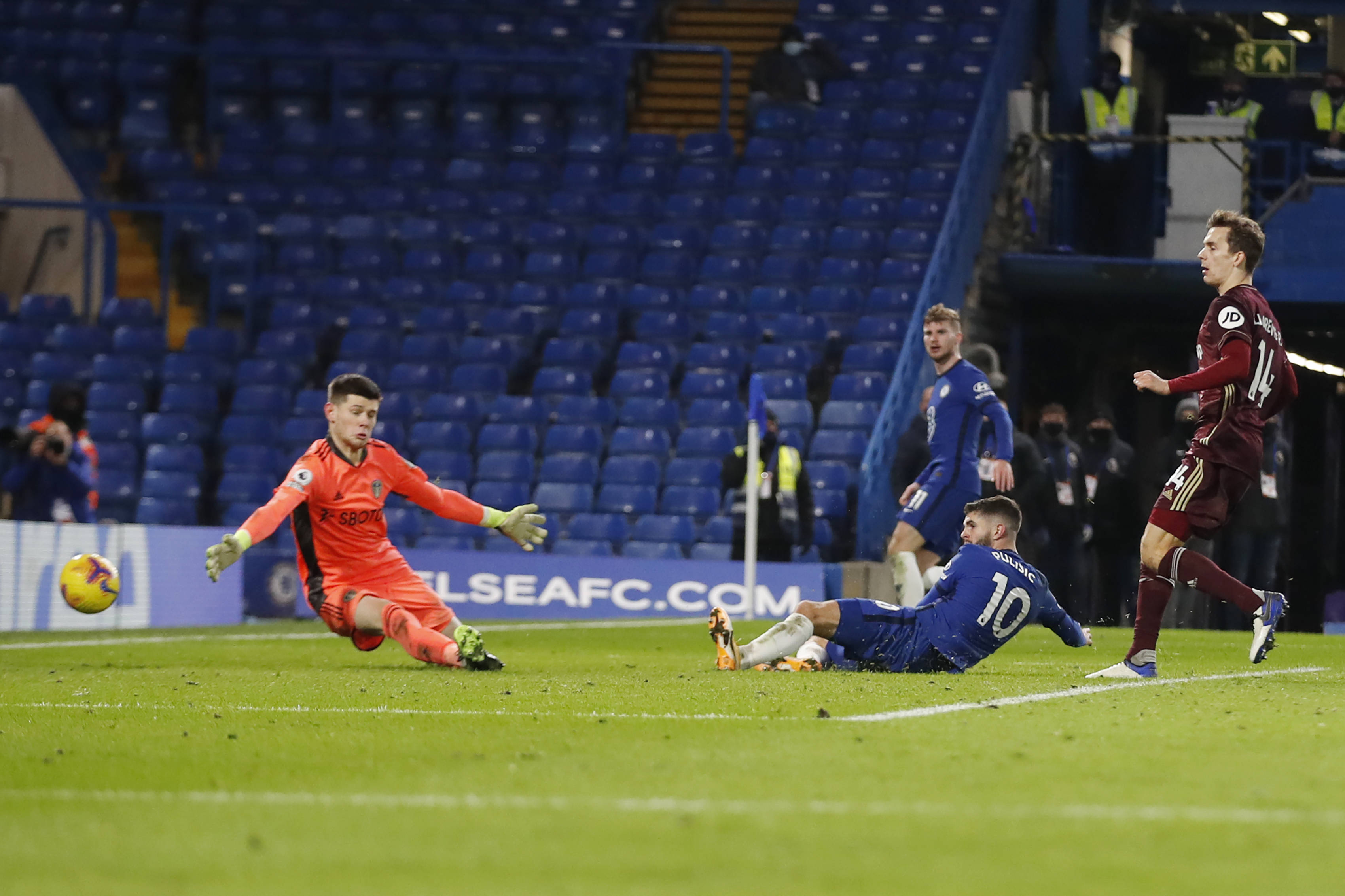 帮助国足提 帮助国足提