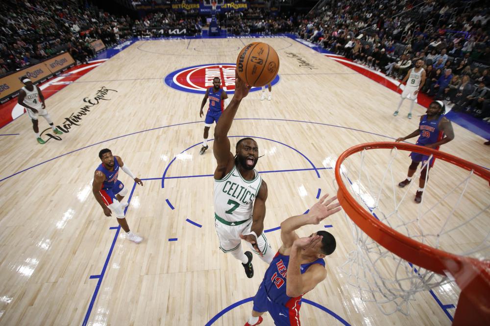 乌杜卡与范 乌杜卡与范