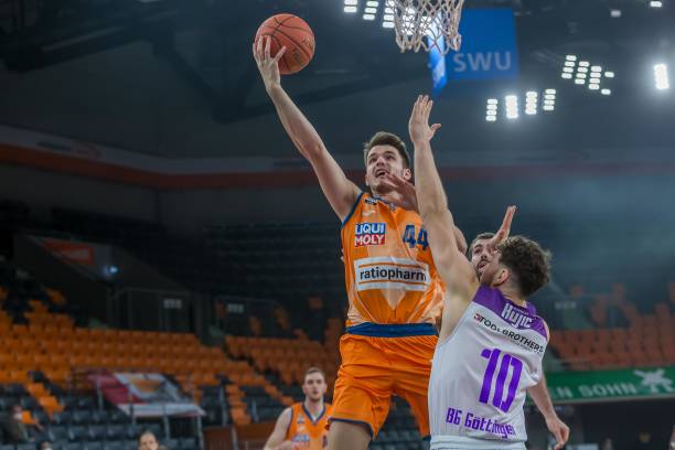 更是双方信 更是双方信